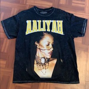 Aaliyah shirt